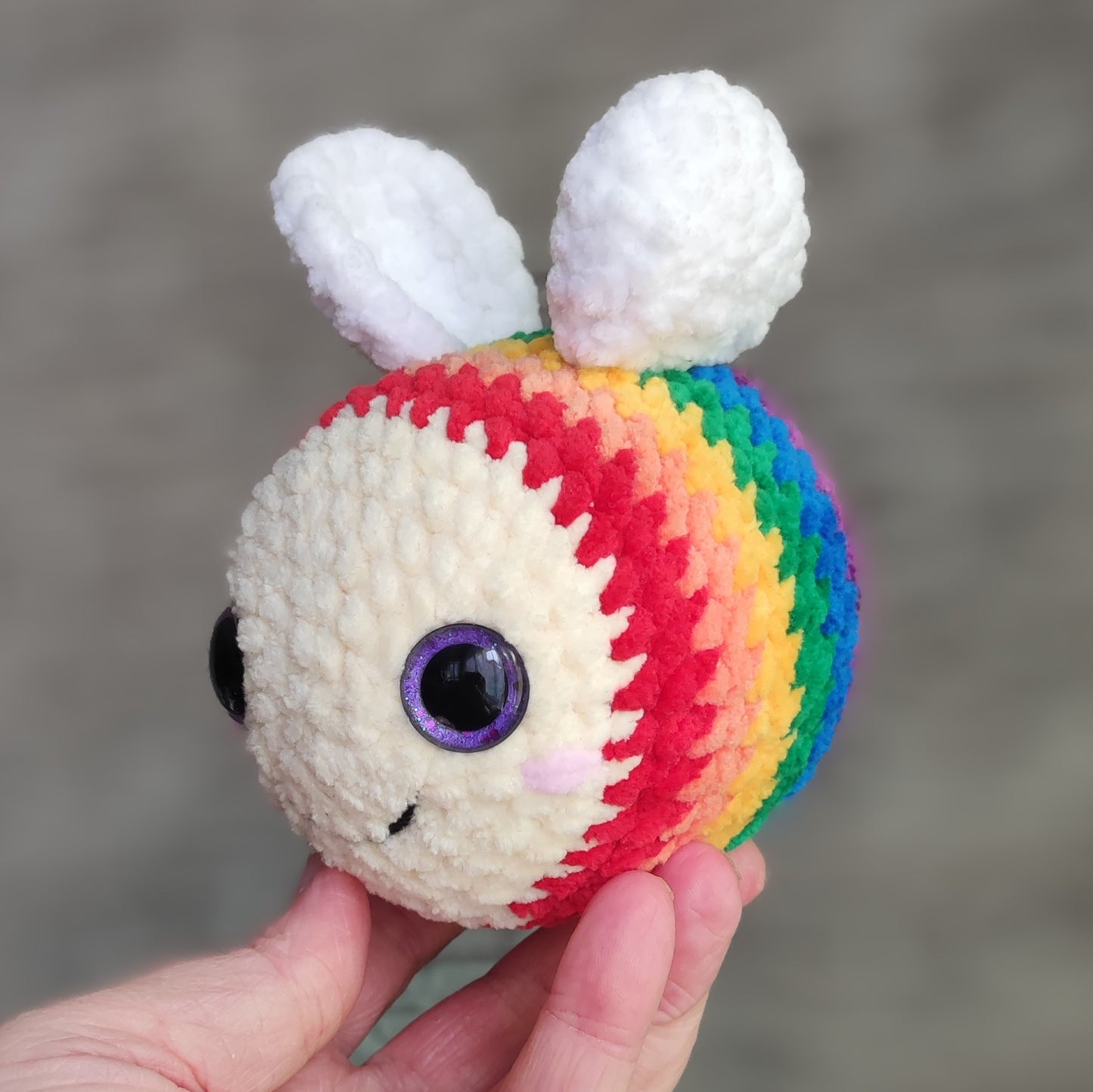 Dicke Regenbogenbiene