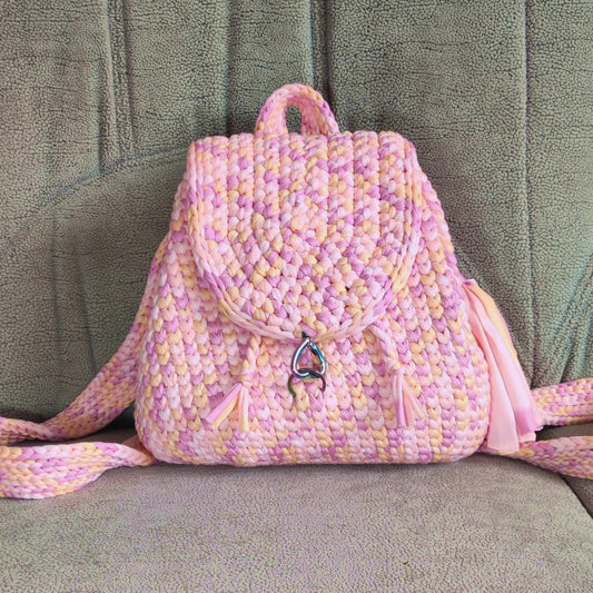 Rucksack_rosa_Regenbogen_front