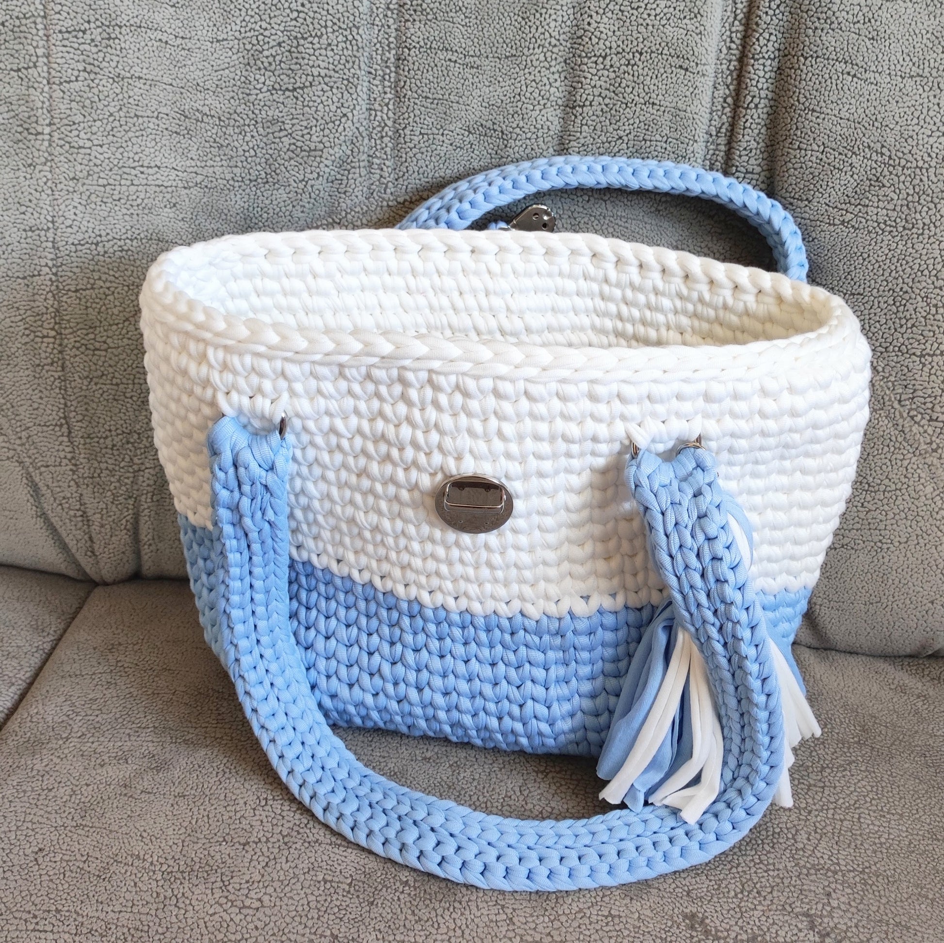 Tasche_2farbig_Schulter_offen