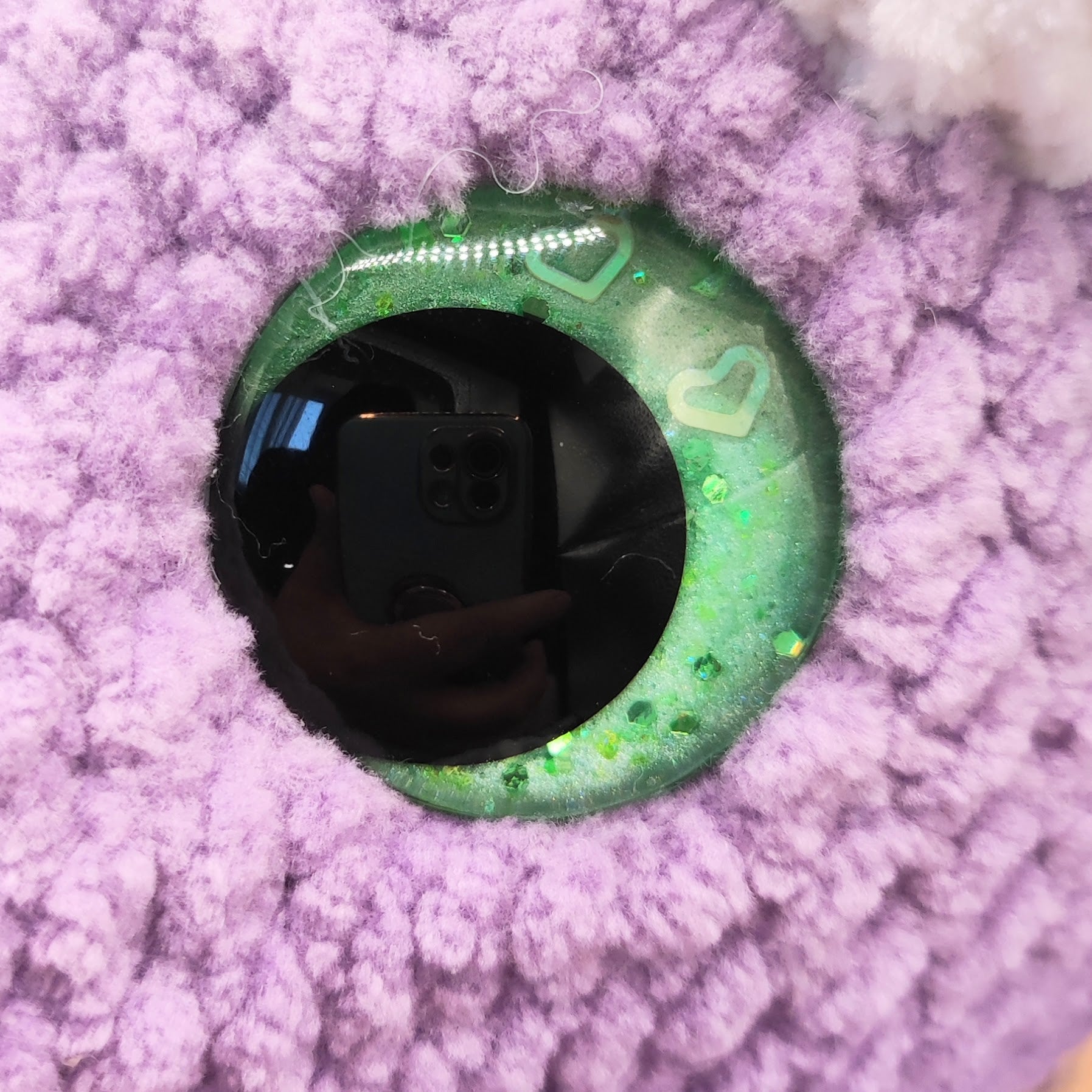 Triceratops_Kuscheltier_Lila_Mint_Auge