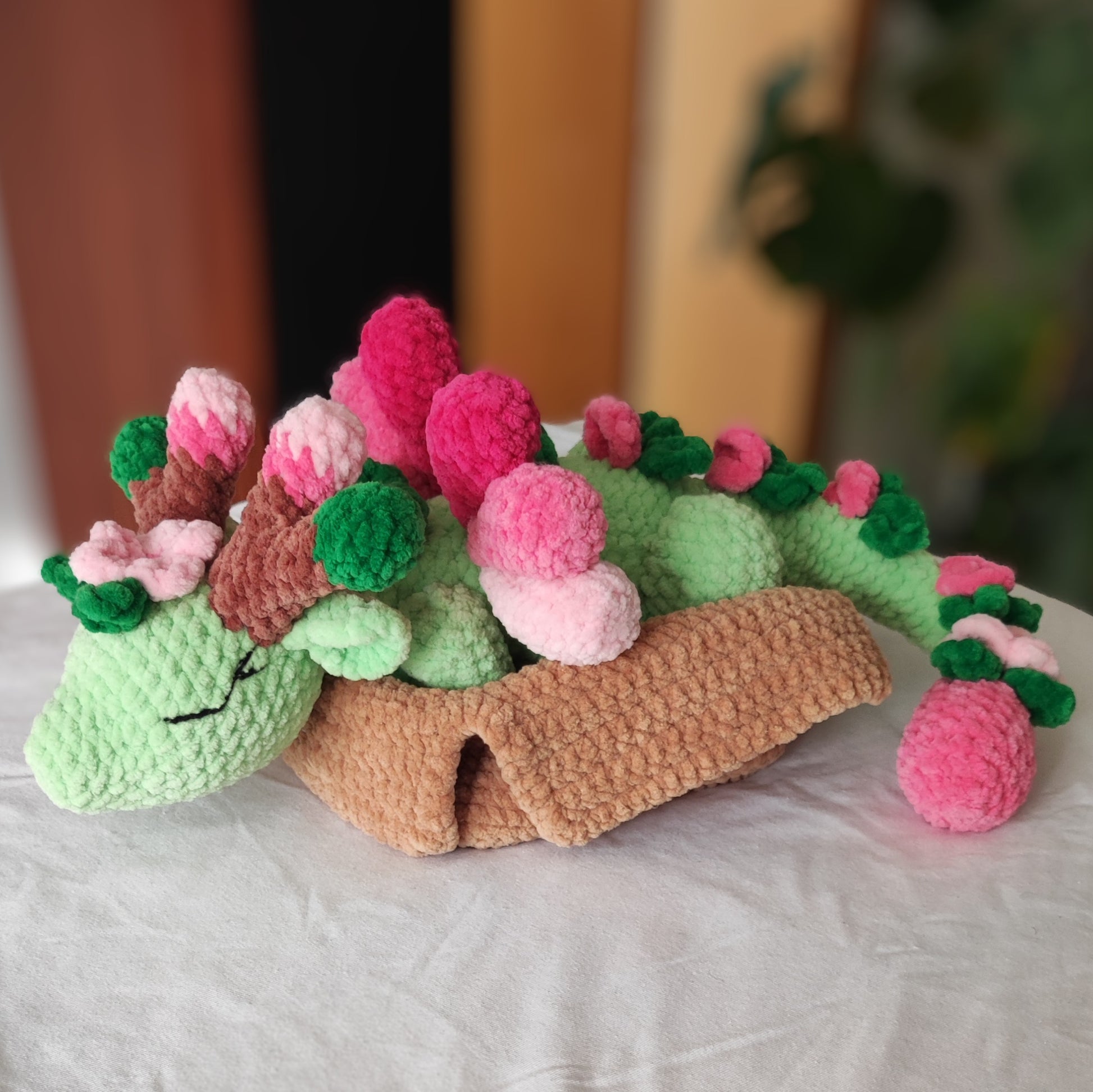 blumendrache_kuscheltier_sakura_schraeg2