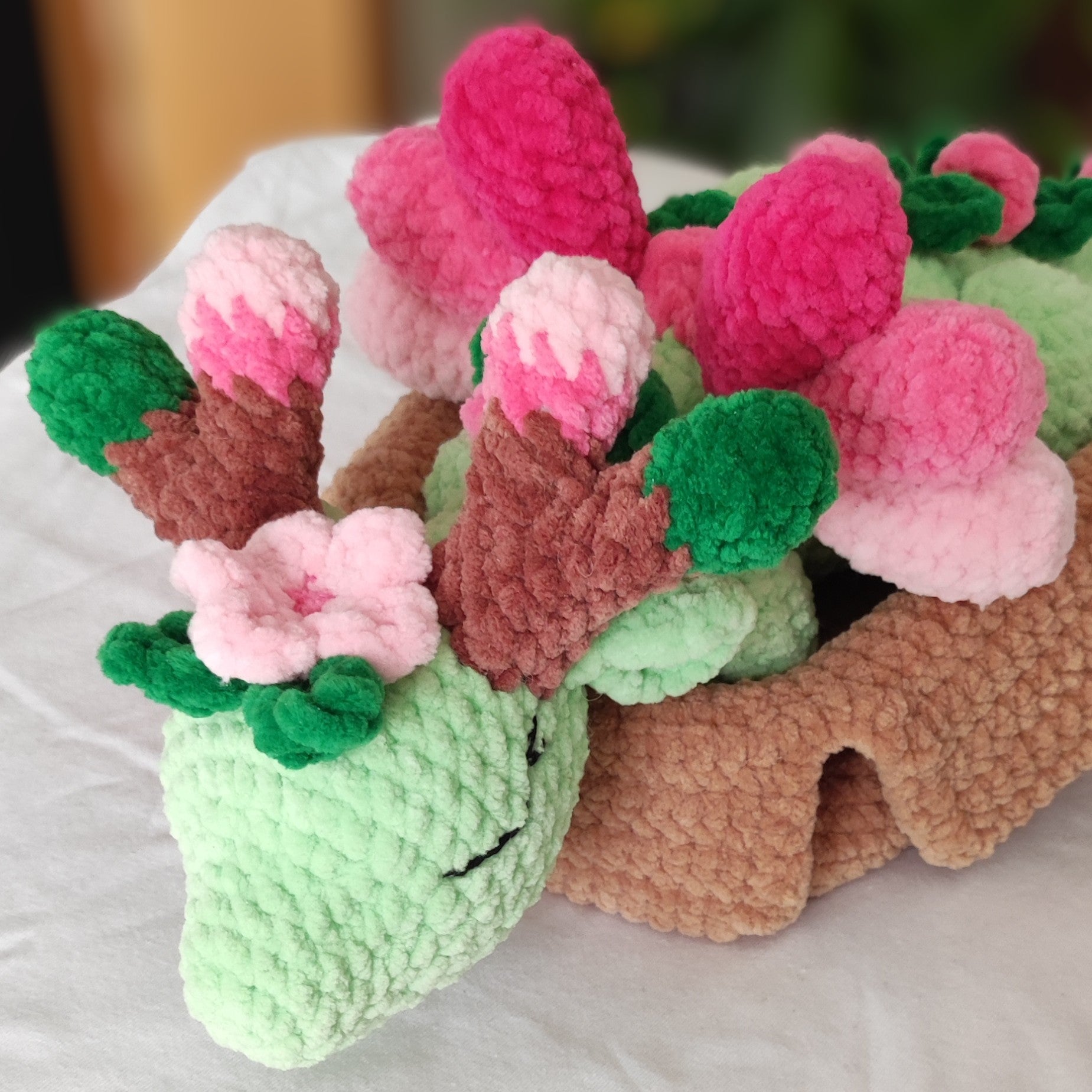 blumendrache_kuscheltier_sakura_schraeg4