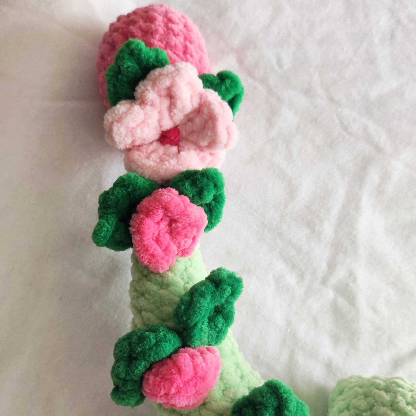 blumendrache_kuscheltier_sakura_schwanz