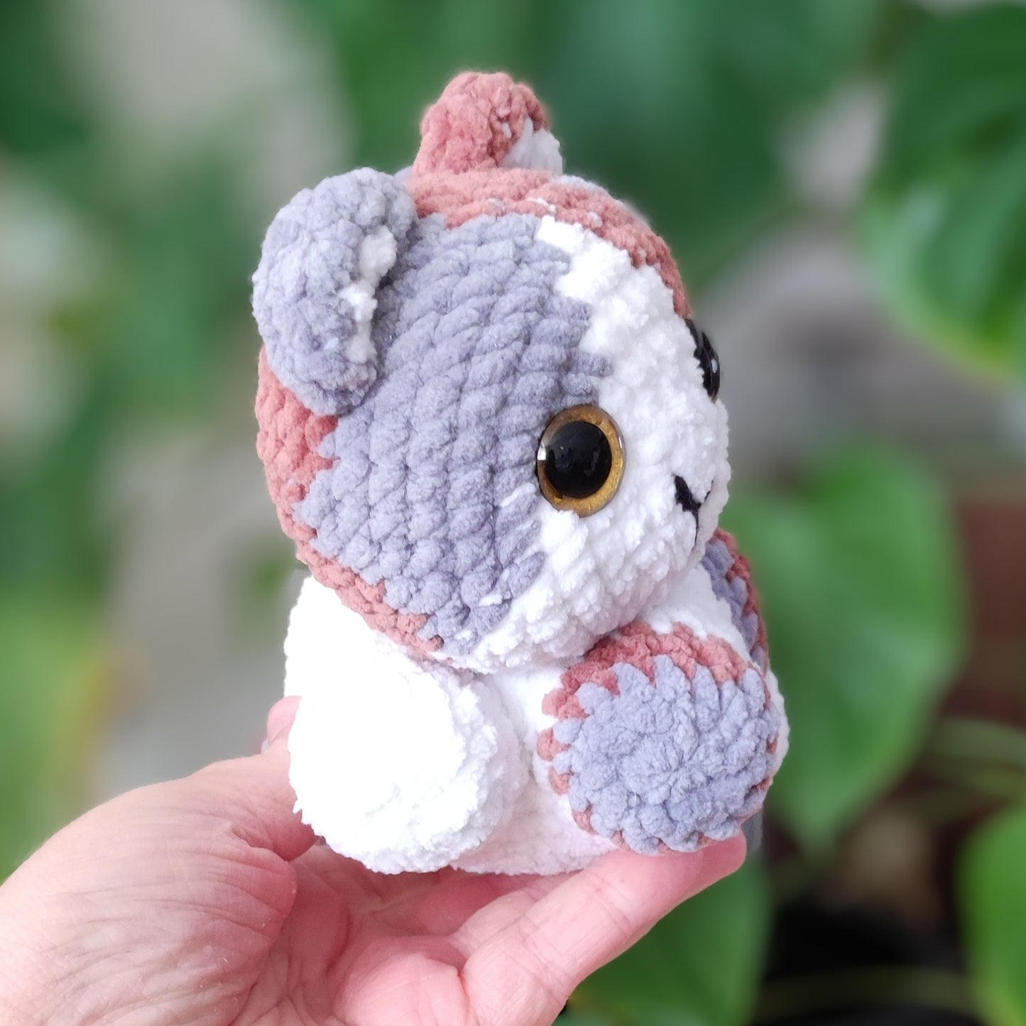 dreifarbige_katze_kuscheltier_calico_front