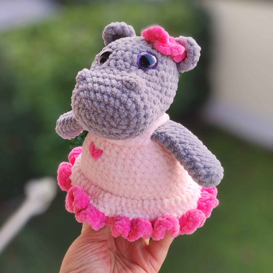 happy_hippo_nilpferd_kuscheltier_pink_schraeg