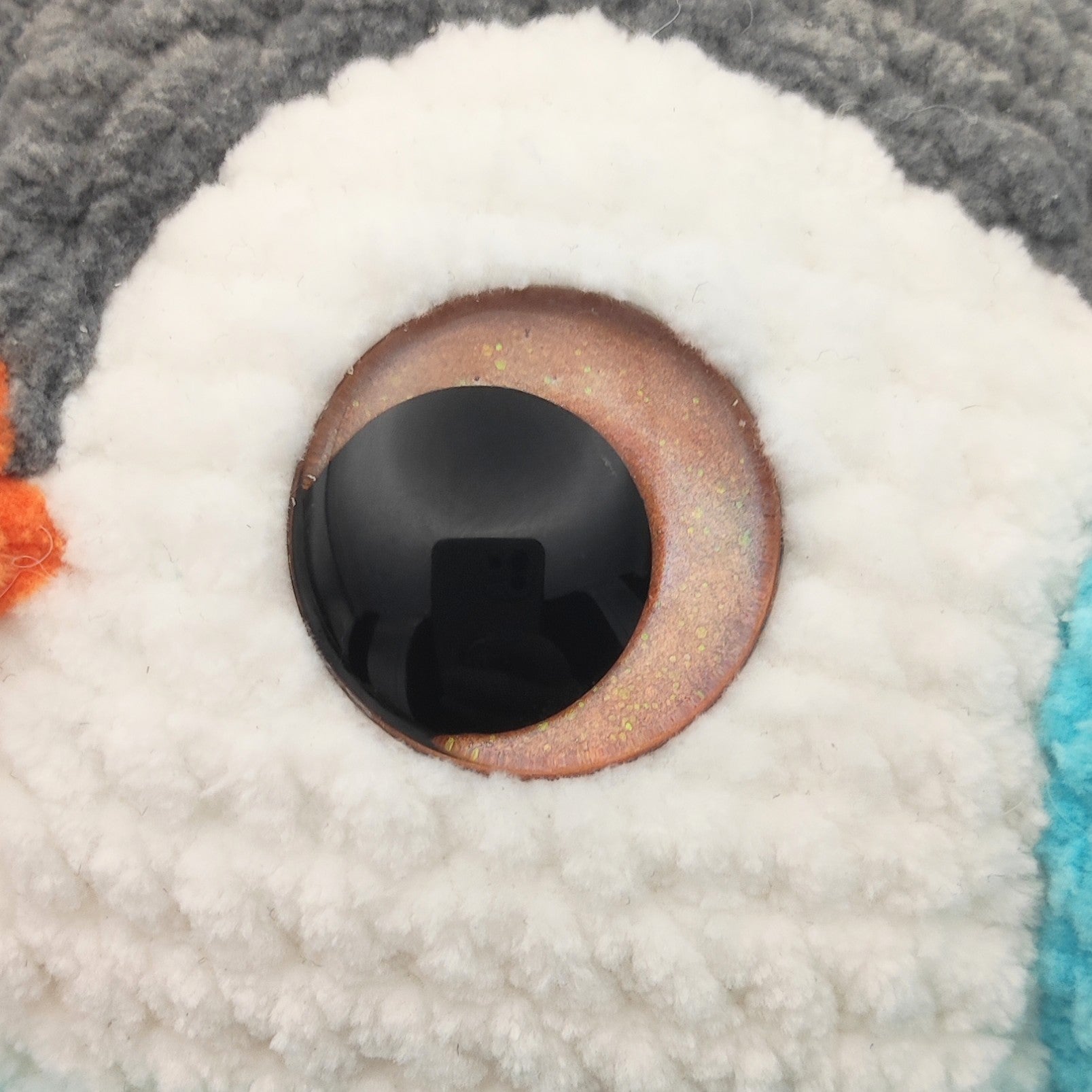 herz_pinguin_kuscheltier_auge_braun