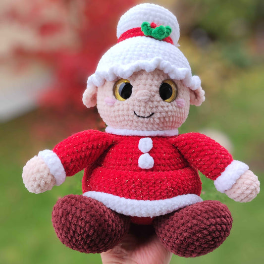 mrs_santa_claus_kuscheltier_rot_front