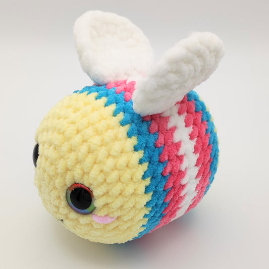 pride_bees_kuscheltier_trans_quer