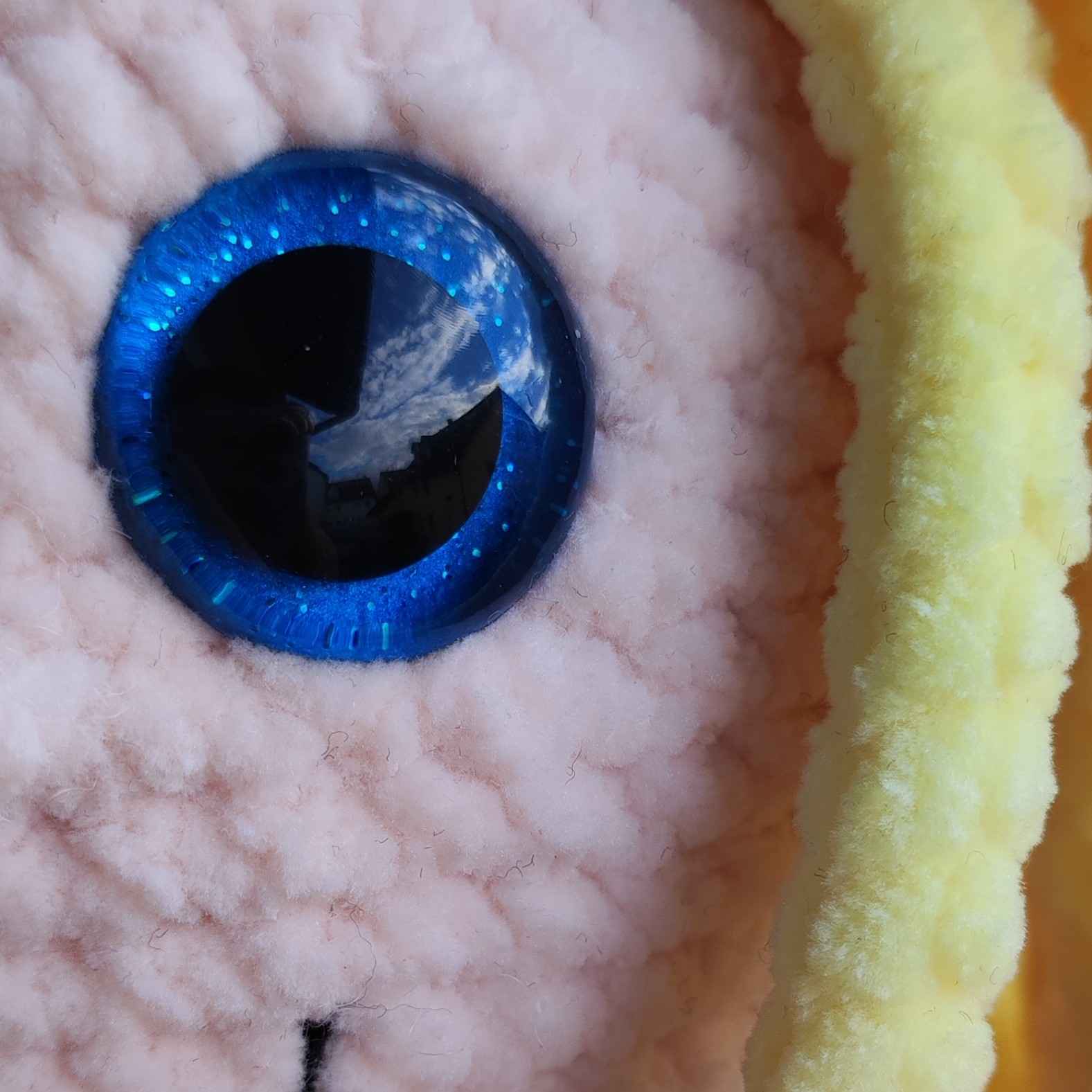 schlenker_puppe_kuscheltier_blau_auge