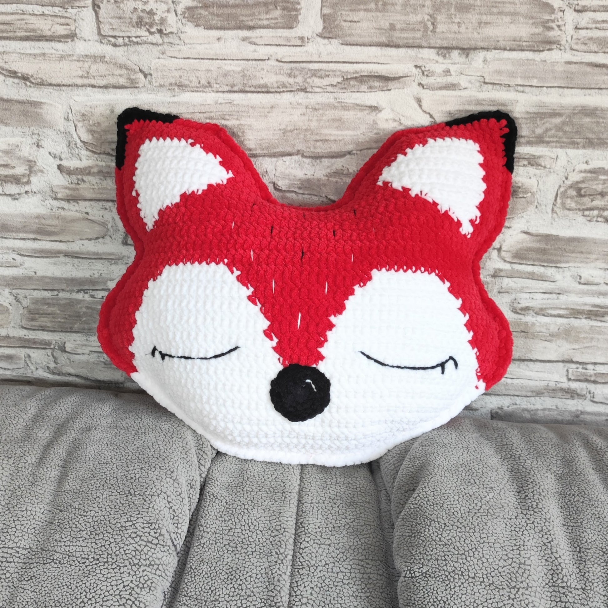 Kissen_Fuchs_rot_front_couch_oben
