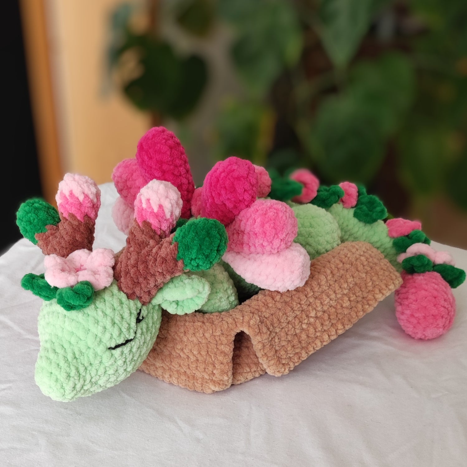 blumendrache_kuscheltier_sakura_schraeg